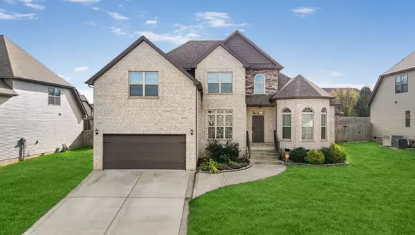 324 Piedmont Pl, Clarksville, TN 37043