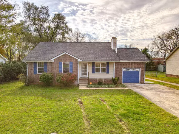 208 Moncrest Dr, Clarksville, TN 37042