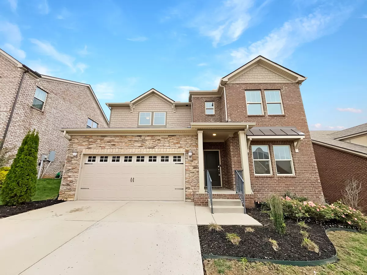 Goodlettsville, TN 37072,592 Fall Creek Cir