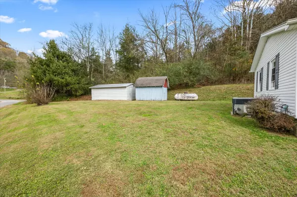 Gainesboro, TN 38562,1184 Old SR 85 Hwy