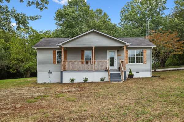 1297 Buncombe Rd, Belvidere, TN 37306