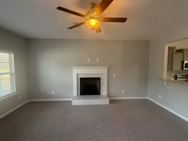 Tullahoma, TN 37388,193 Stillwater Way