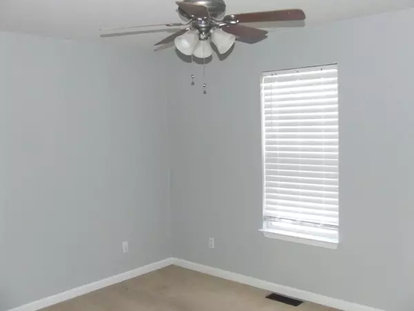 Mcminnville, TN 37110,72 Applegate Rdg