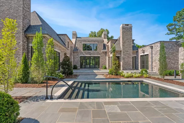 Nashville, TN 37215,1206 Tyne Blvd