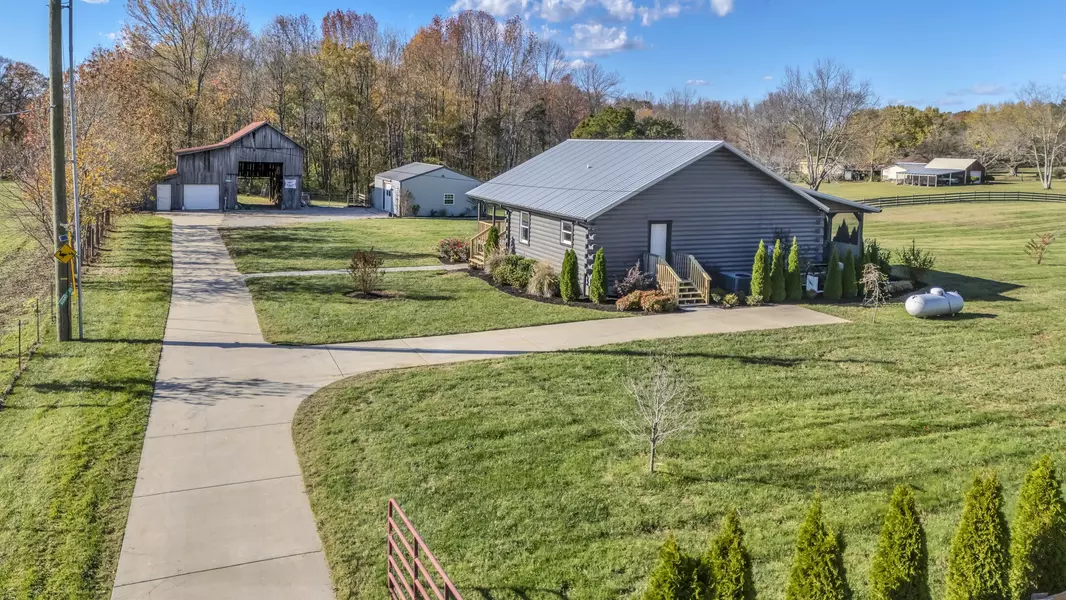 6191 Eatons Creek Rd, Joelton, TN 37080