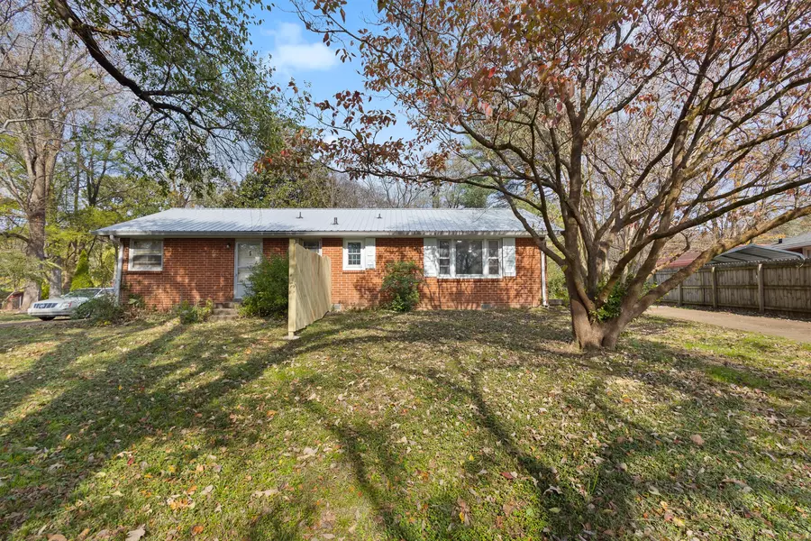 722 Currey Rd, Nashville, TN 37217