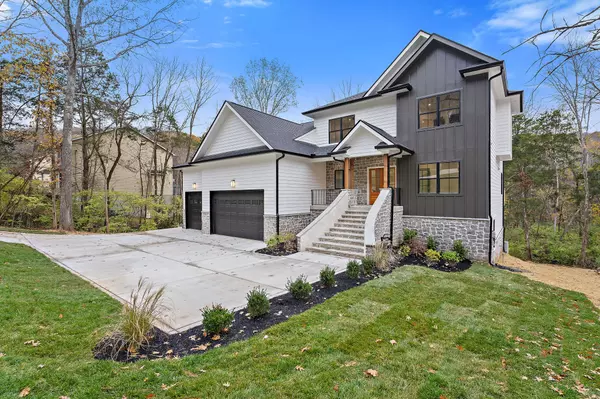 Nashville, TN 37221,7715F Sawyer Brown Rd