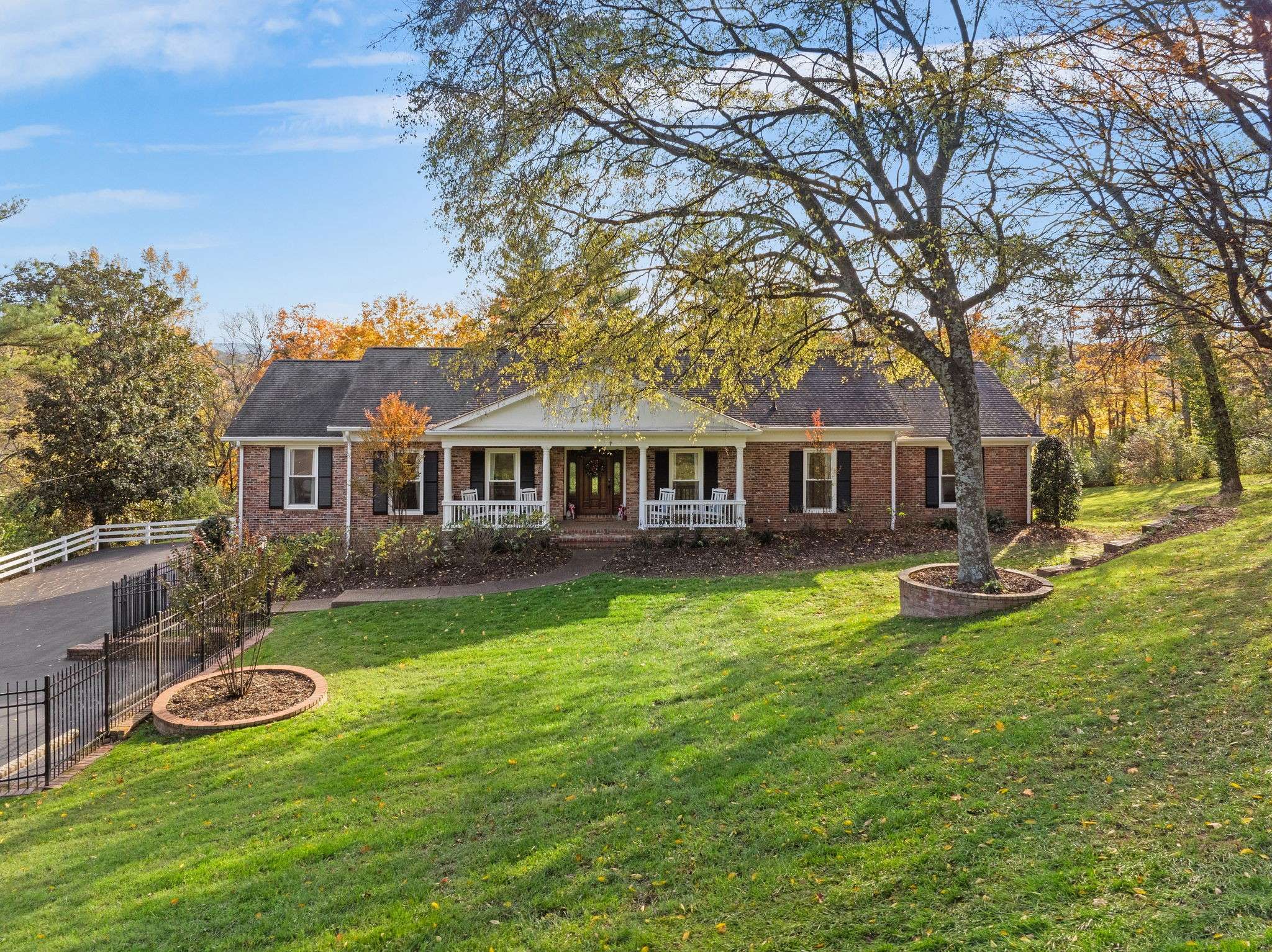 1209 Taggartwood Dr, Brentwood, TN 37027