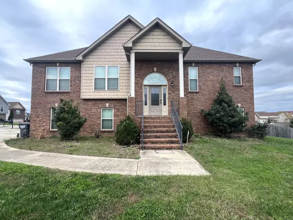 1701 Winterhaven Ct, Clarksville, TN 37042