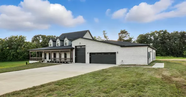 Clarksville, TN 37043,4958 Royal View Way