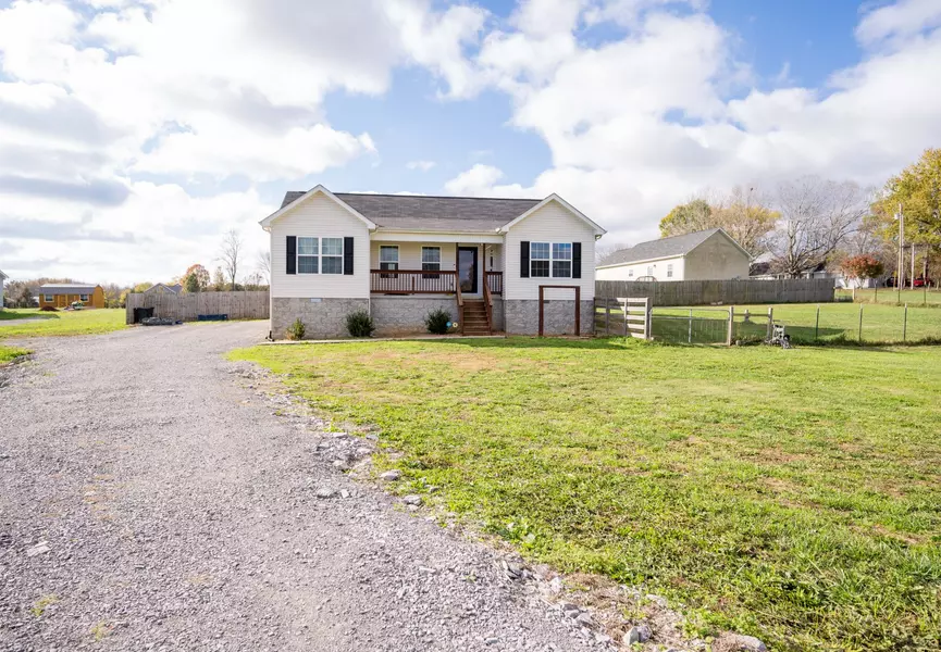 54 Lonnie Smith Rd, Woodbury, TN 37190