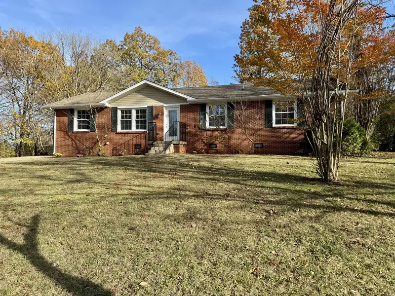 625 Rocky Hill Rd, Clarksville, TN 37042