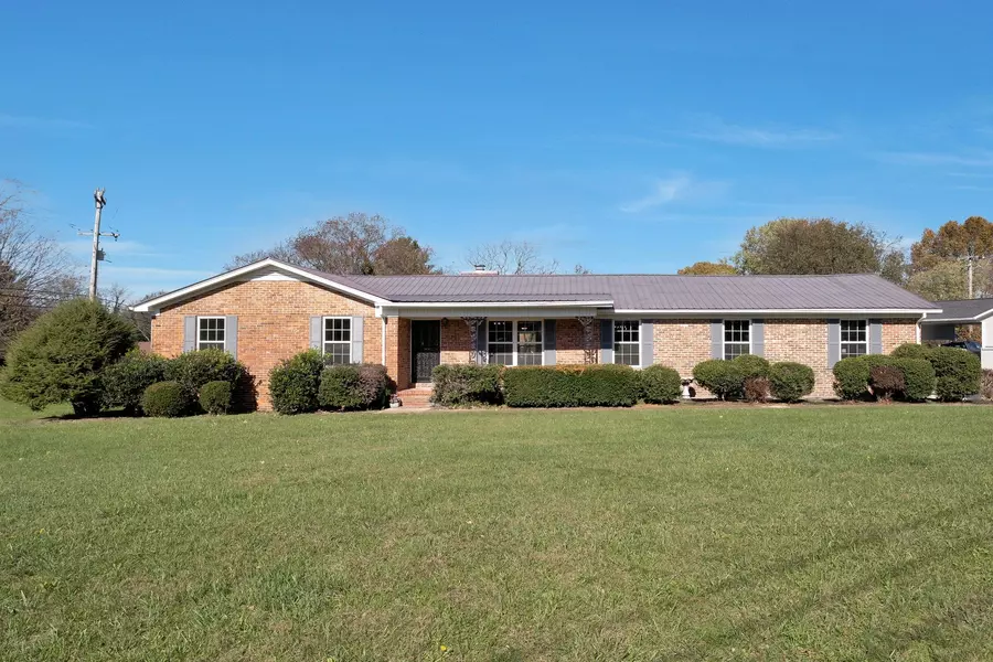 518 Hemingway Dr, Columbia, TN 38401