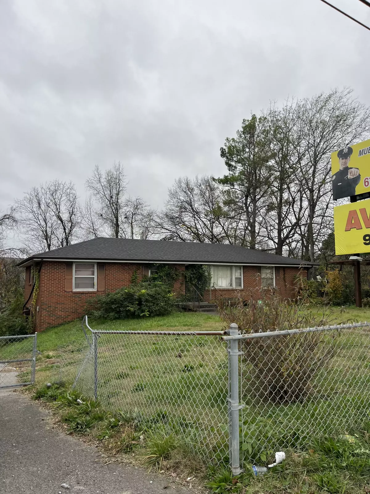 Clarksville, TN 37042,918 Providence Blvd