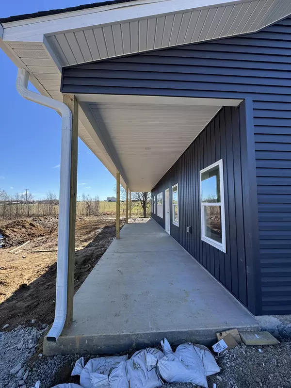 Mcminnville, TN 37110,8439 Smithville Hwy