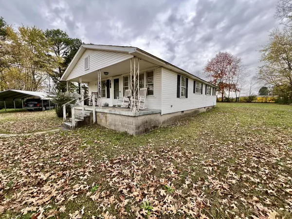 Loretto, TN 38469,105 McGee Ln