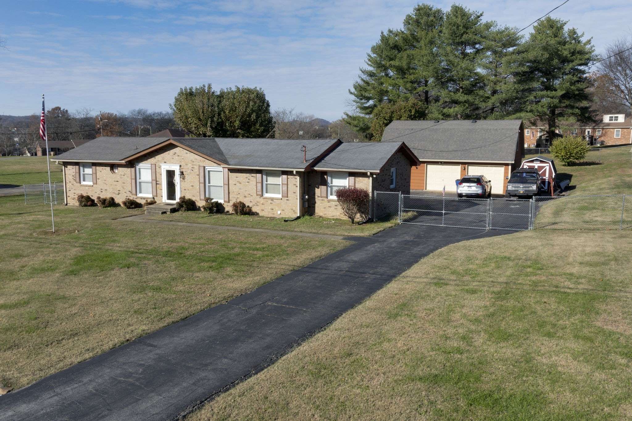 402 Page Dr,  Goodlettsville,  TN 37072