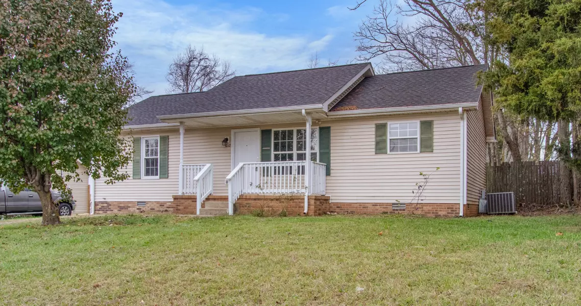 1032 Poppy Seed Dr, Oak Grove, KY 42262