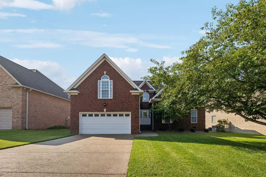 1050 Stonehollow Way, Mount Juliet, TN 37122