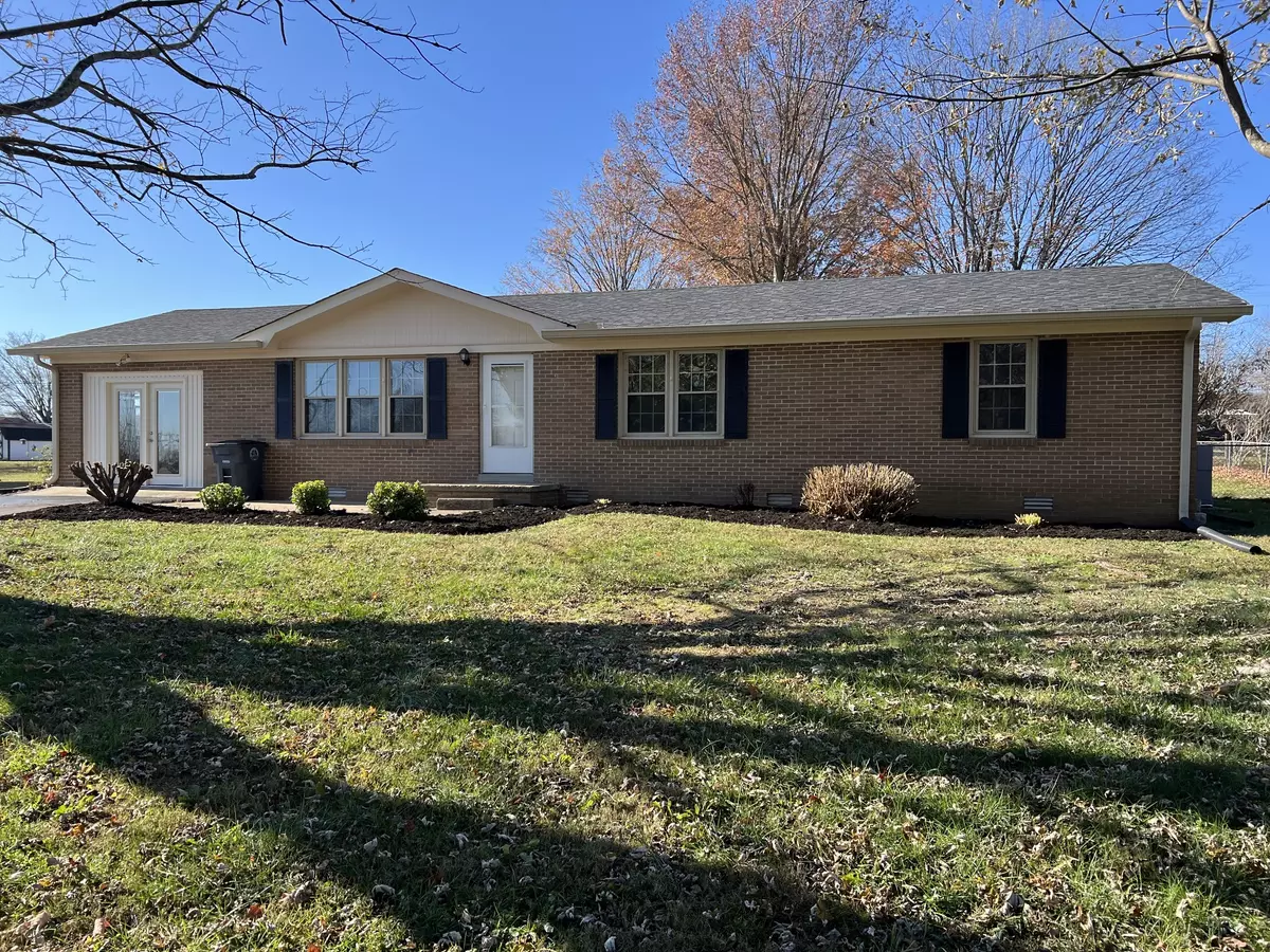Lafayette, TN 37083,1203 Flippin Dr