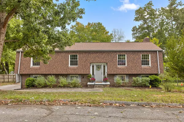 2103 Crown Court Lane, Chattanooga, TN 37421