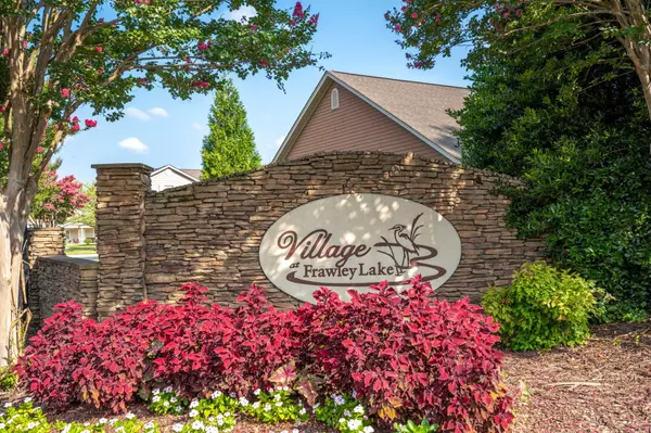 Chattanooga, TN 37412,6917 Village Lake Circle