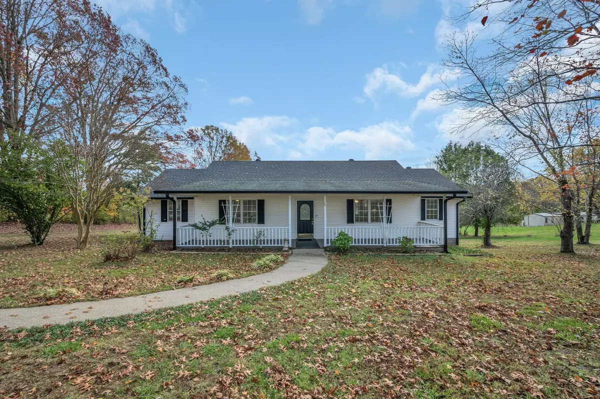 White Bluff, TN 37187,1526 Taylortown Road