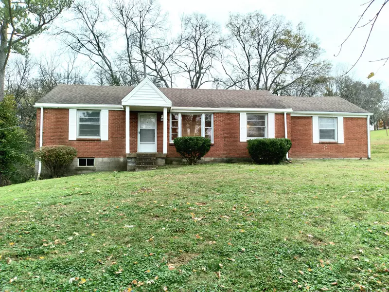129 Garrett Dr, Goodlettsville, TN 37072