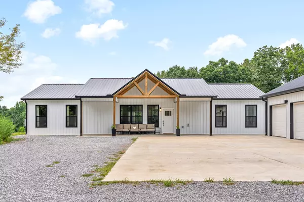 Cunningham, TN 37052,2049 Conatser Rd