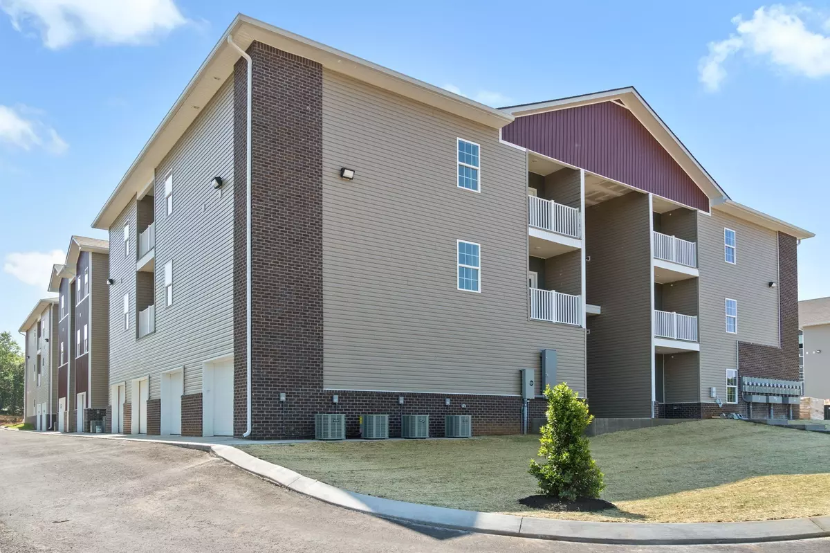 Clarksville, TN 37040,229 E Johnson Circle Unit B304