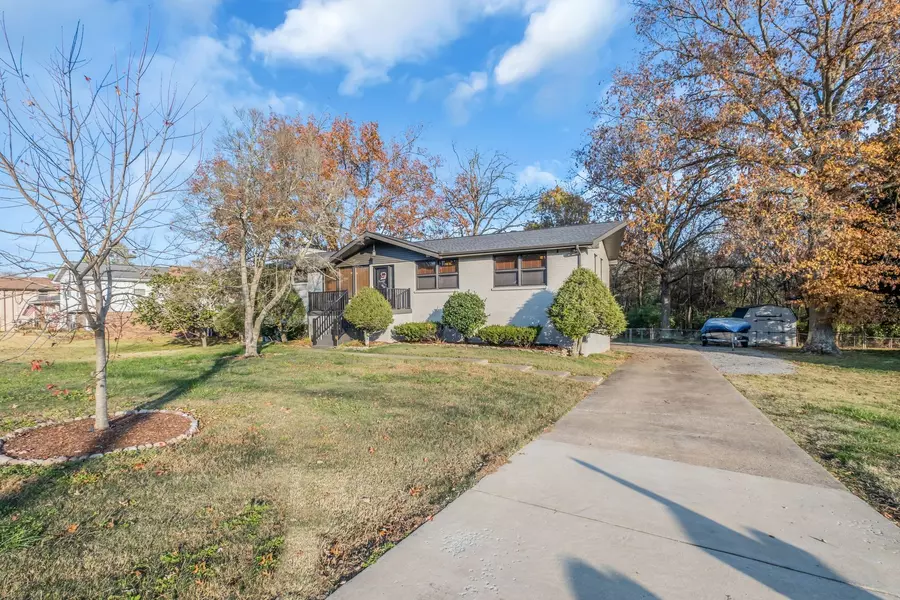 534 Rural Hill Rd, Nashville, TN 37217