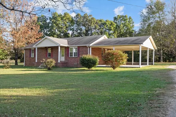 1775 Old Blacktop Rd, Mc Ewen, TN 37101