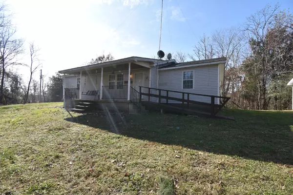 Clifton, TN 38425,950 Sewell Branch Rd