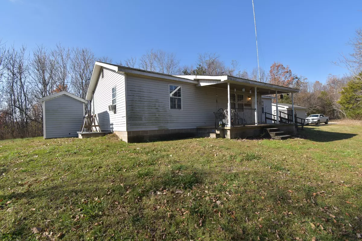 Clifton, TN 38425,950 Sewell Branch Rd