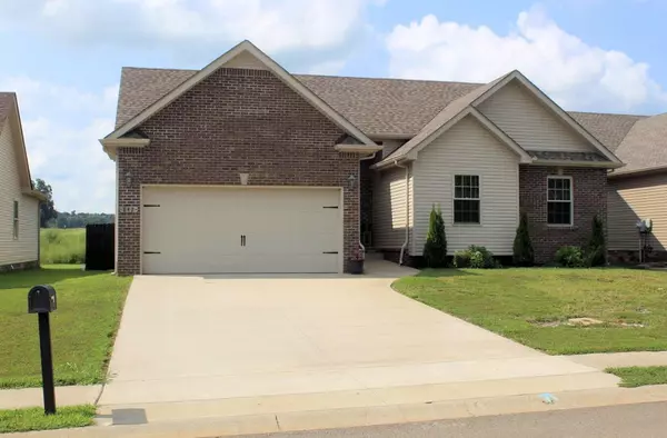 842 Shelton Cir, Clarksville, TN 37042