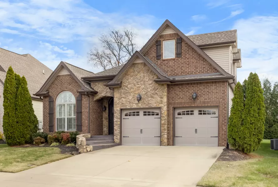 341 Turnberry Cir, Clarksville, TN 37043