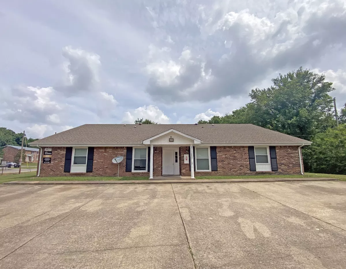 Clarksville, TN 37043,1437 McCan Drive #A