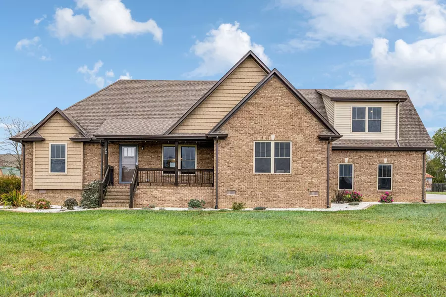 72 Jon Frank Dr, Mount Pleasant, TN 38474