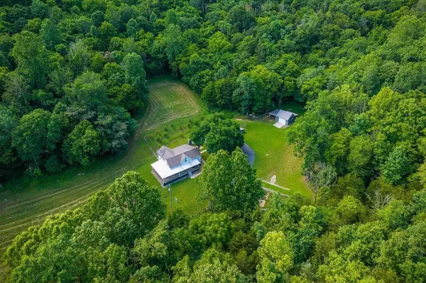 Gainesboro, TN 38562,390 Taylor Hollow Ln