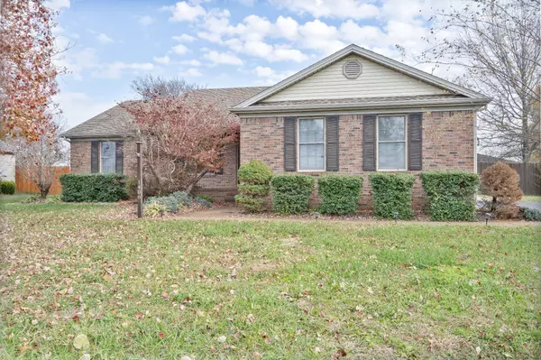 Hopkinsville, KY 42240,1406 Oak Tree Ct