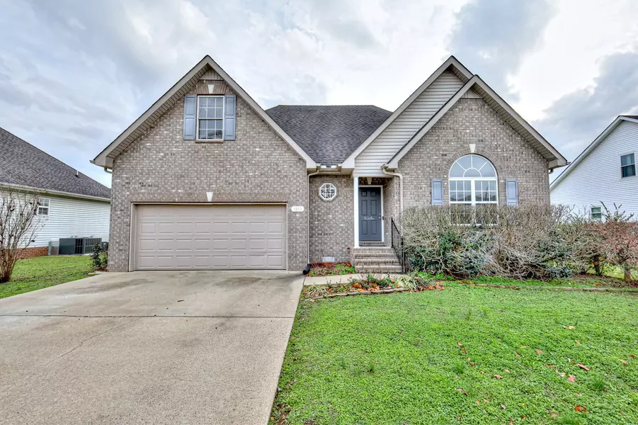 1643 Antebellum Dr, Murfreesboro, TN 37128