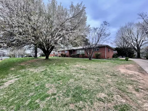 521 Long Mill Road, Athens, TN 37303