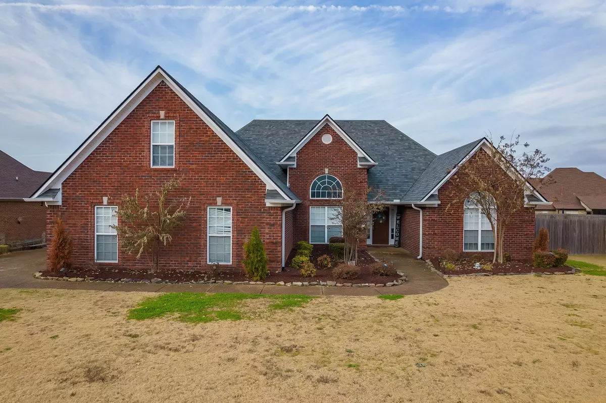 Medina, TN 38355,315 Short Leaf Dr