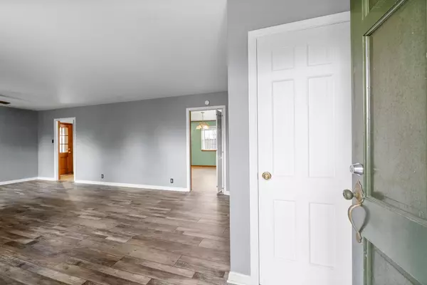 Hopkinsville, KY 42240,214 Blane Dr