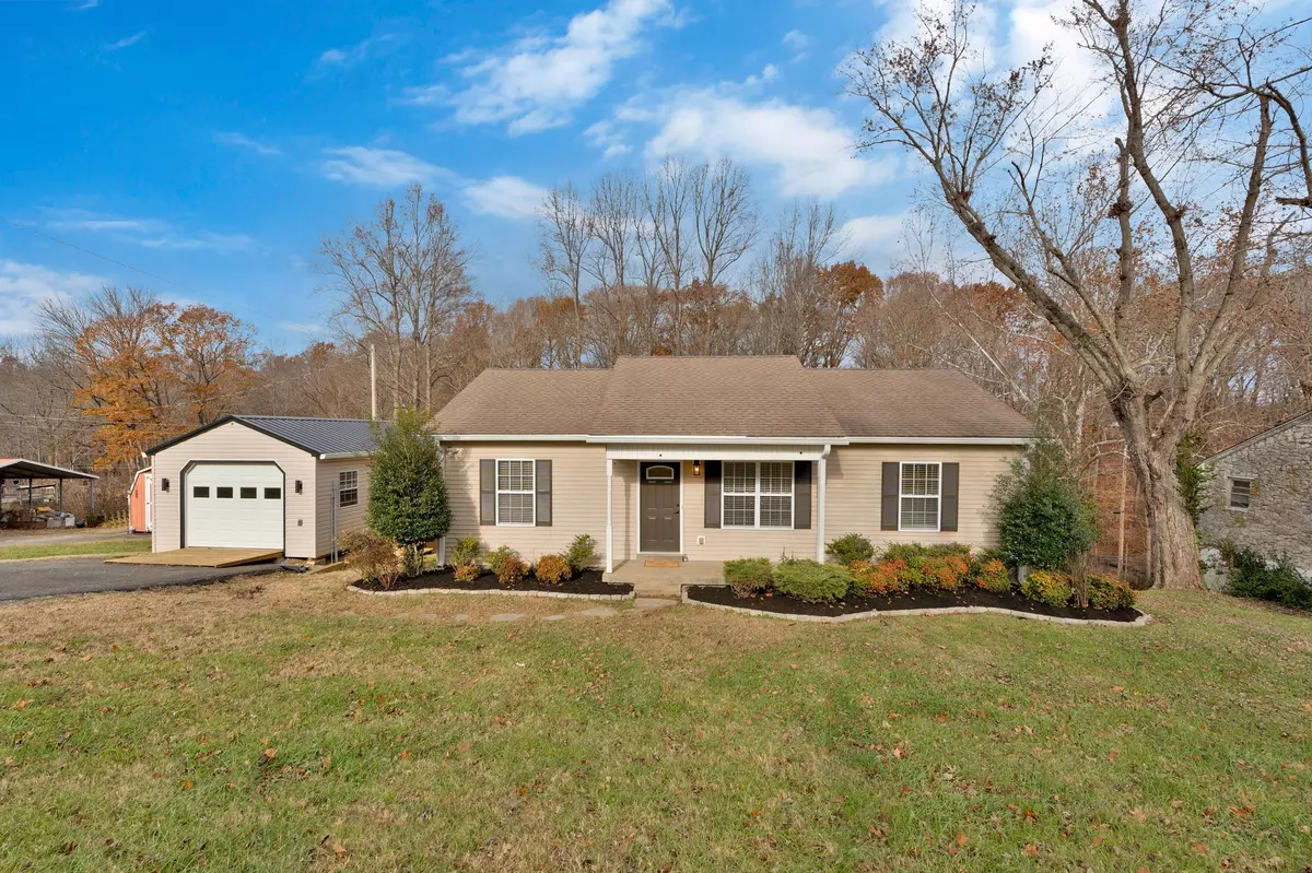 Greenbrier, TN 37073,803 Draughon Dr