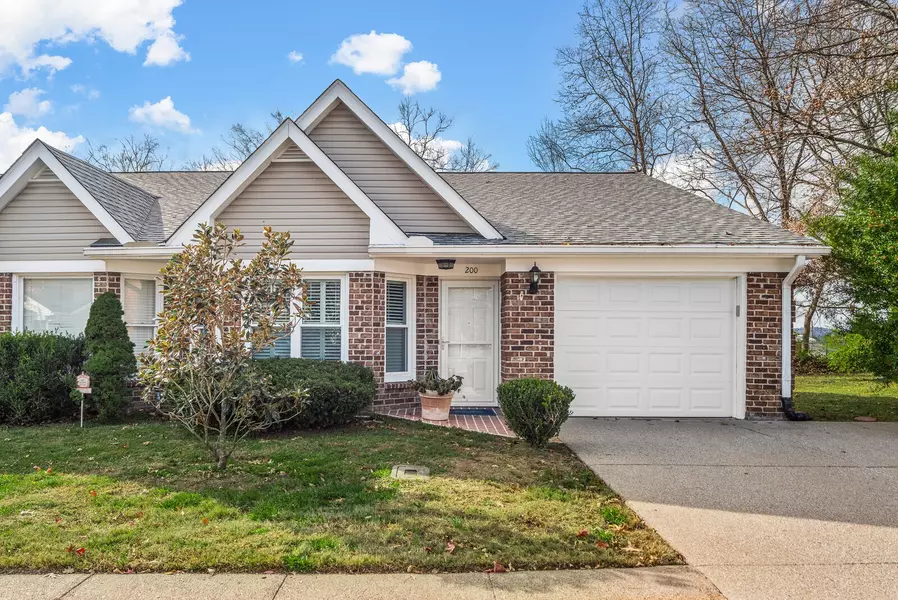 200 Myhr Grn, Nashville, TN 37221