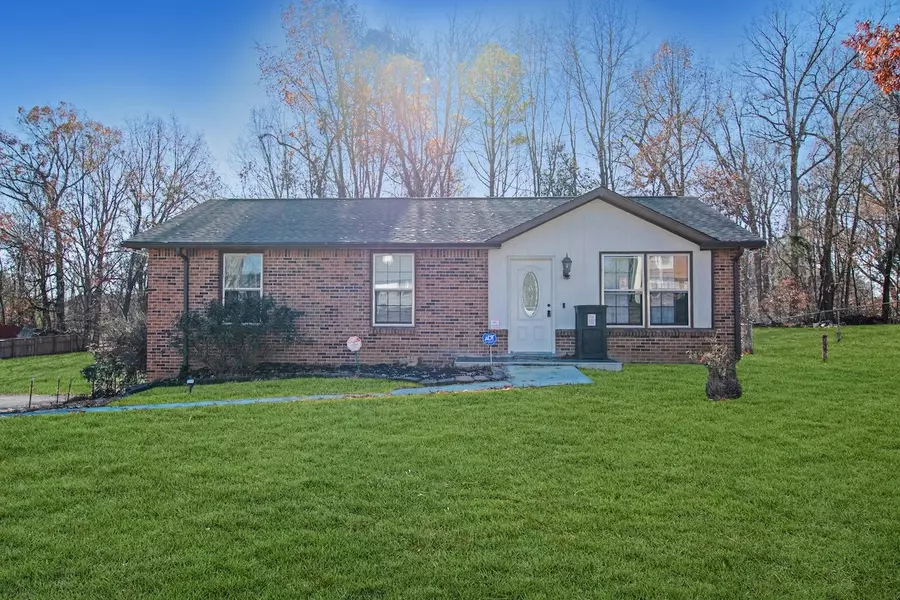 410 Newman Dr, Clarksville, TN 37042