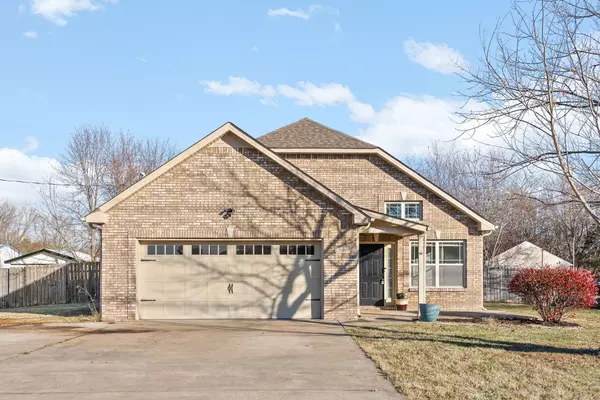 307 Needmore Ct, Clarksville, TN 37040