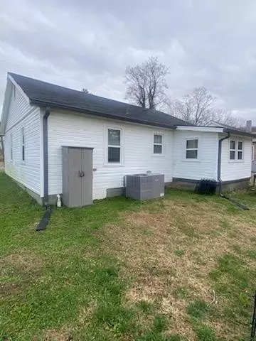 Waverly, TN 37185,2041/2 Carroll Ave