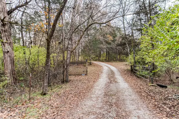 Castalian Springs, TN 37031,247 Carter Ln